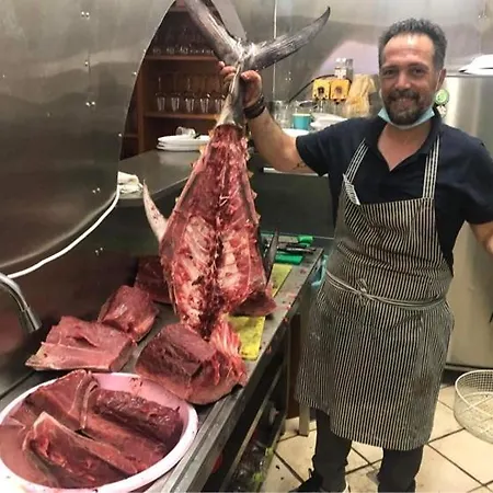 Poseidon Lägenhetshotell 3*