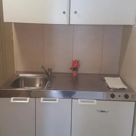 Poseidon Aparthotel 3*