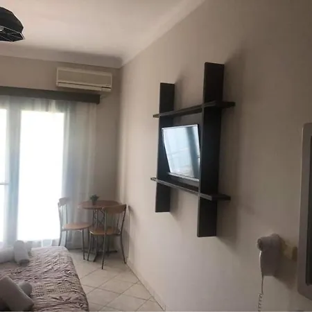 מלון דירות Poseidon 3*